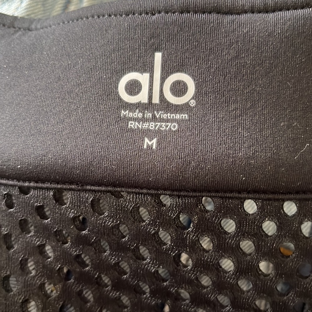 Woman’s jacket, ALO, yoga size medium black - Picture 8 of 10